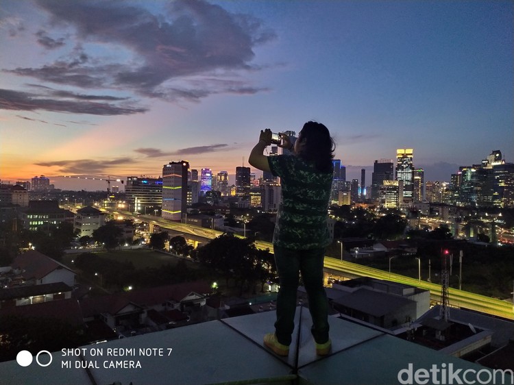 Detail Hasil Foto Redmi Note 7 Nomer 6