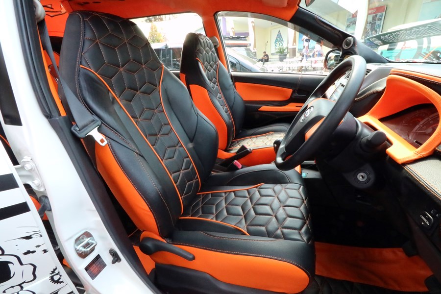 Detail Desain Interior Mobil Nomer 8