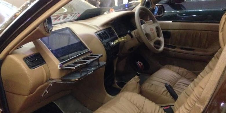 Detail Desain Interior Mobil Sedan Nomer 5