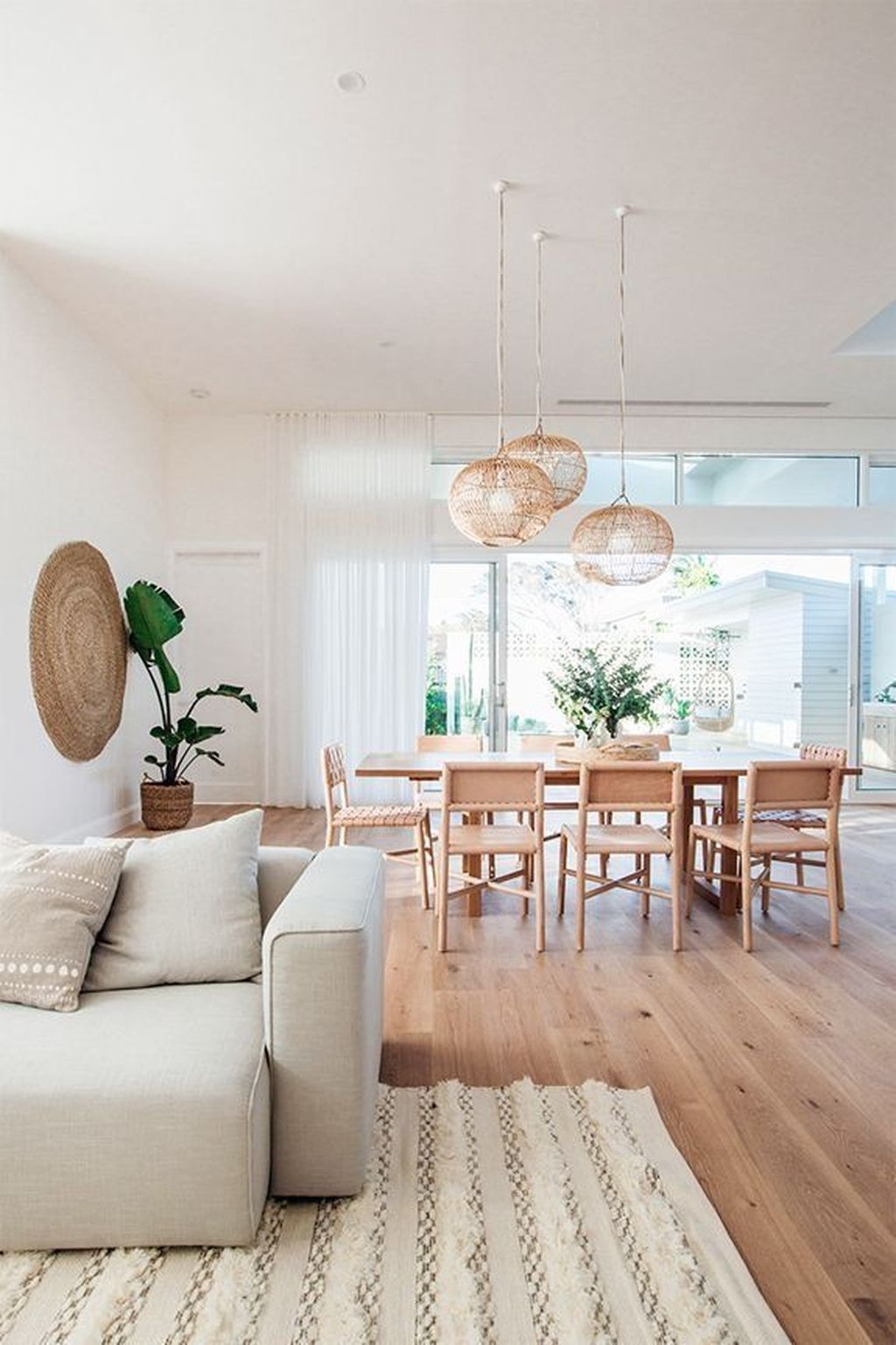 Detail Desain Interior Ruang Keluarga Menyatu Dengan Dapur Nomer 31