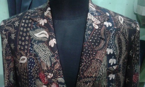 Detail Desain Jas Blazer Batik Pria Nomer 38