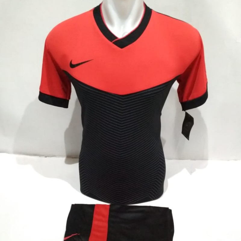 Detail Desain Jersey Merah Polos Nomer 34