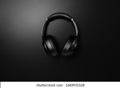 Detail Headphone Background Nomer 46
