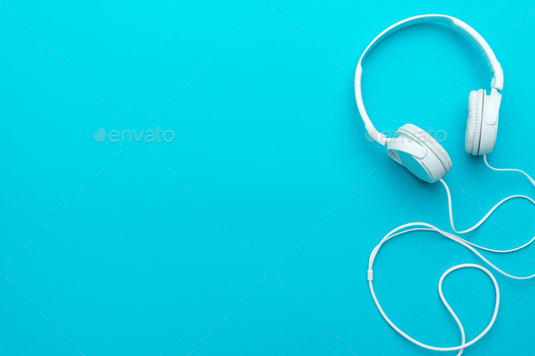Detail Headphone Background Nomer 7