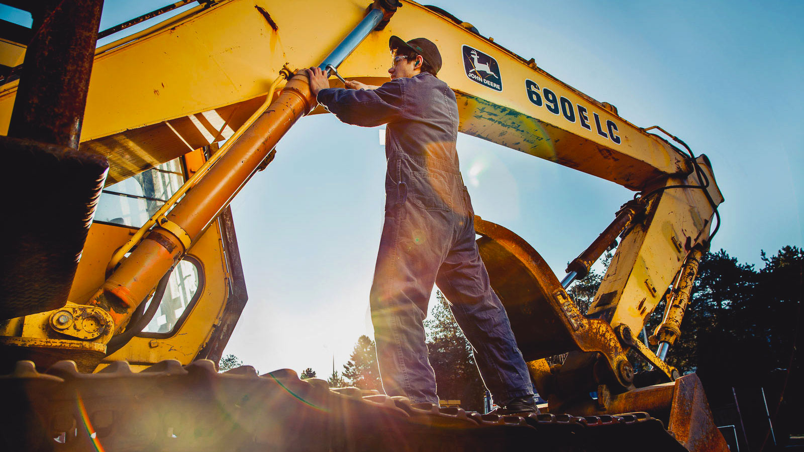 Detail Heavy Equipment Wallpaper Nomer 30