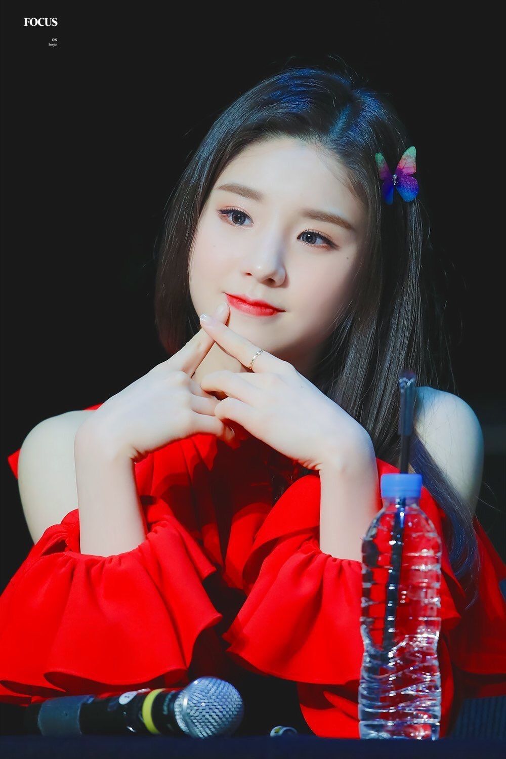 Detail Heejin Loona Cute Nomer 20