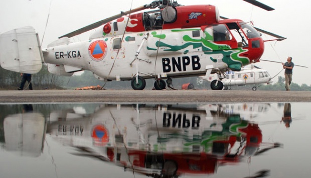 Detail Helikopter Pemadam Kebakaran Nomer 17