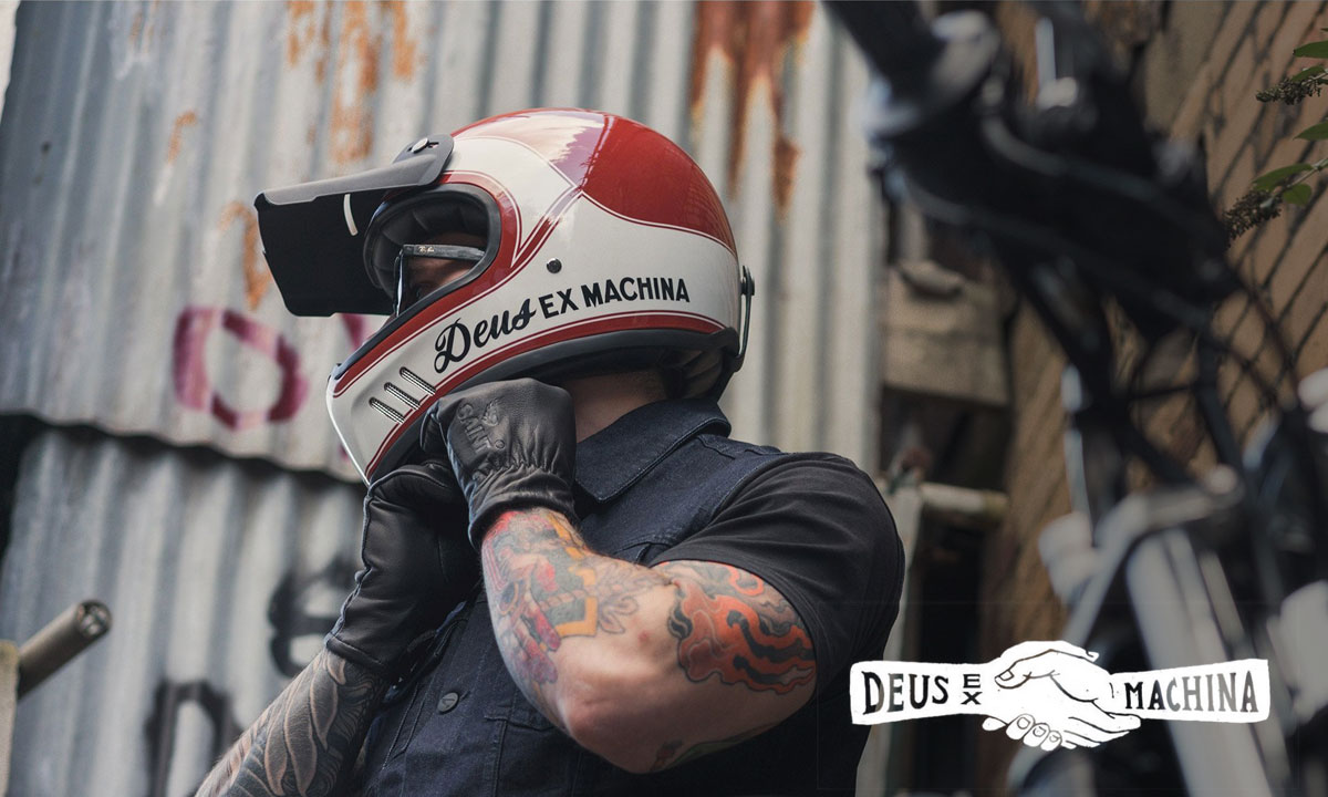 Detail Helm Deus Ex Machina Nomer 4