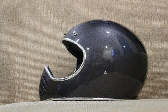 Detail Helm Full Face Klasik Nomer 17