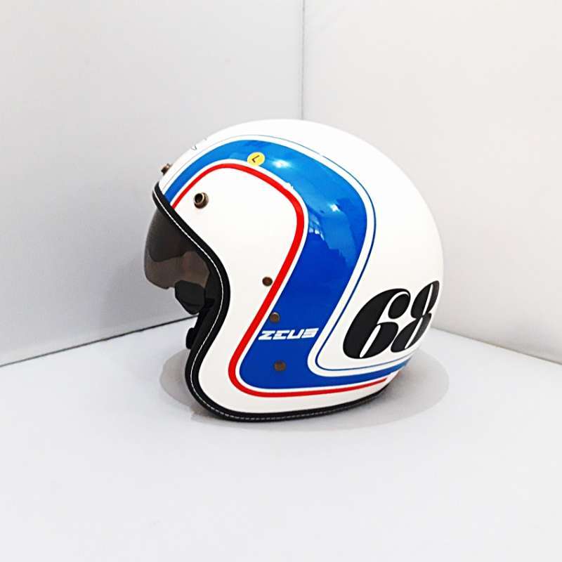 Detail Helm Retro Zeus Nomer 22