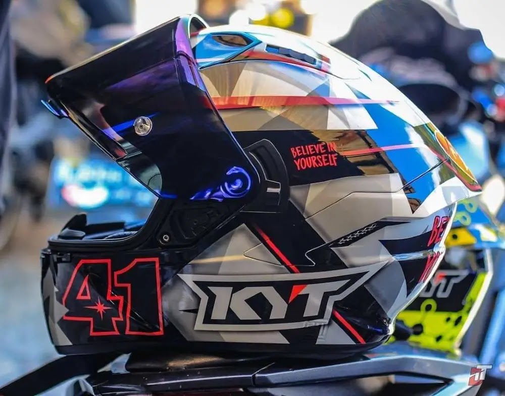 Detail Helm Terkeren Nomer 6