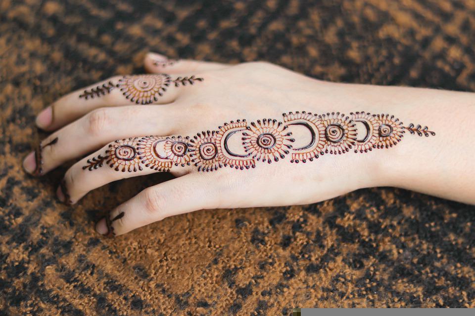 Detail Henna Art Simple Jari Nomer 38
