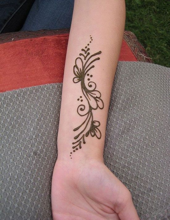 Detail Henna Art Simple Tangan Nomer 12