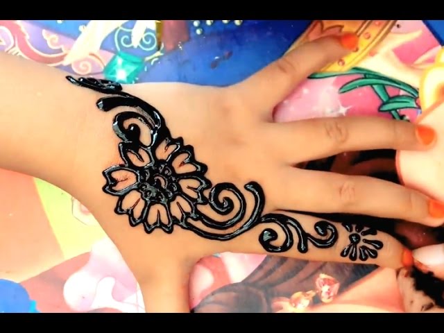 Detail Henna Art Simple Tangan Nomer 43