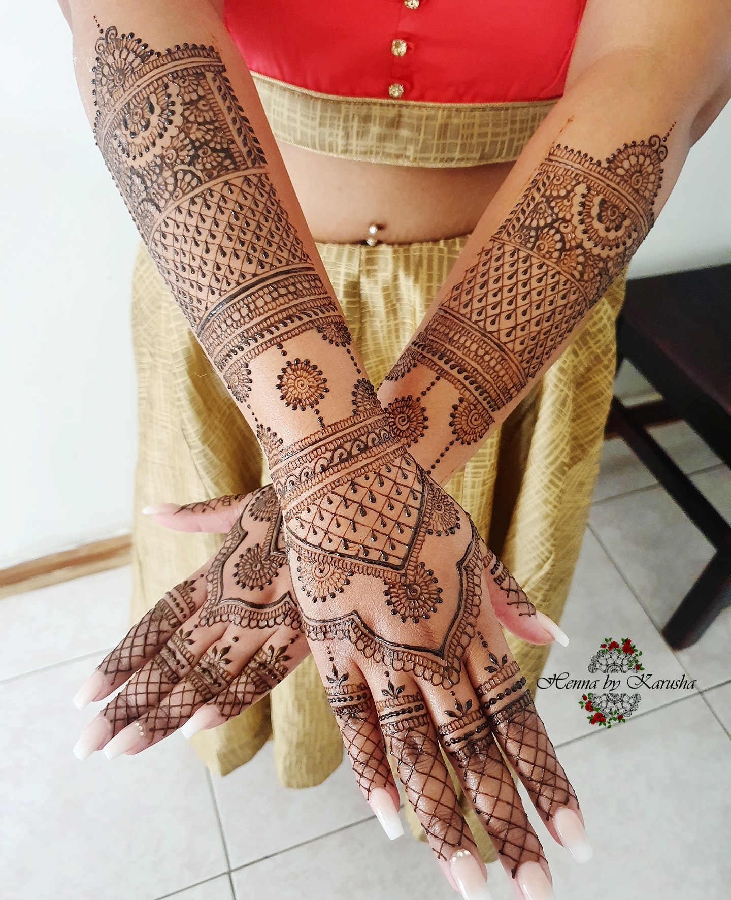 Detail Henna Full Tangan Nomer 40