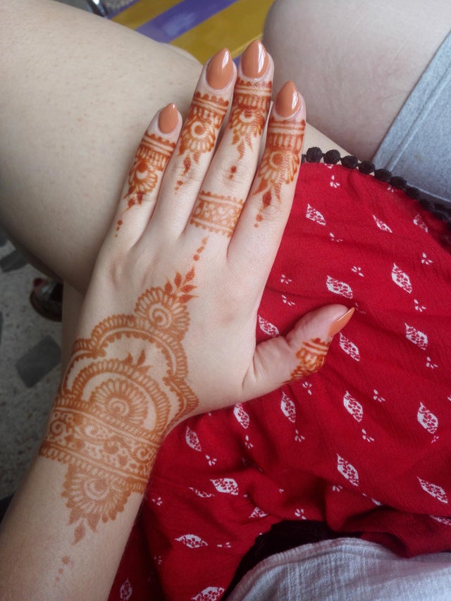 Detail Henna Jari Simple Nomer 33