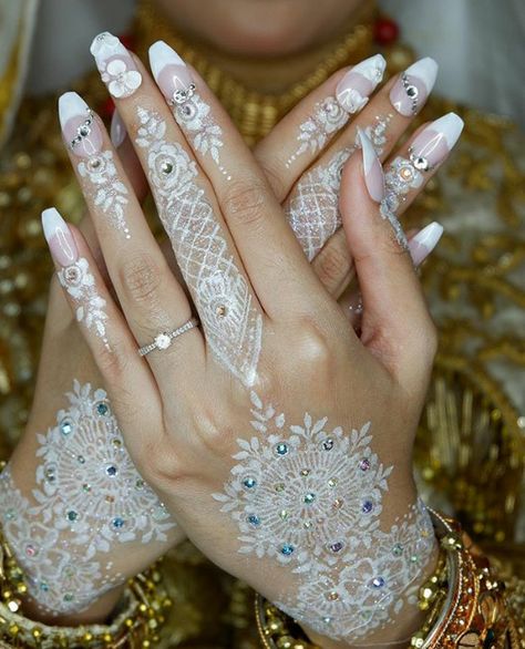 Detail Henna Putih Simple Dan Cantik Nomer 6