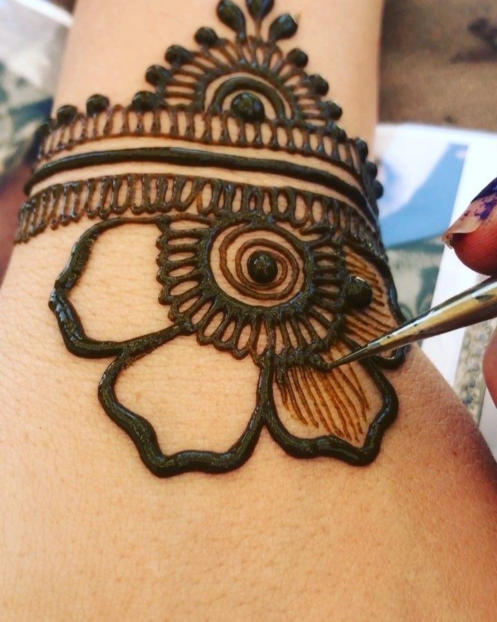 Detail Henna Simple Bunga Nomer 17