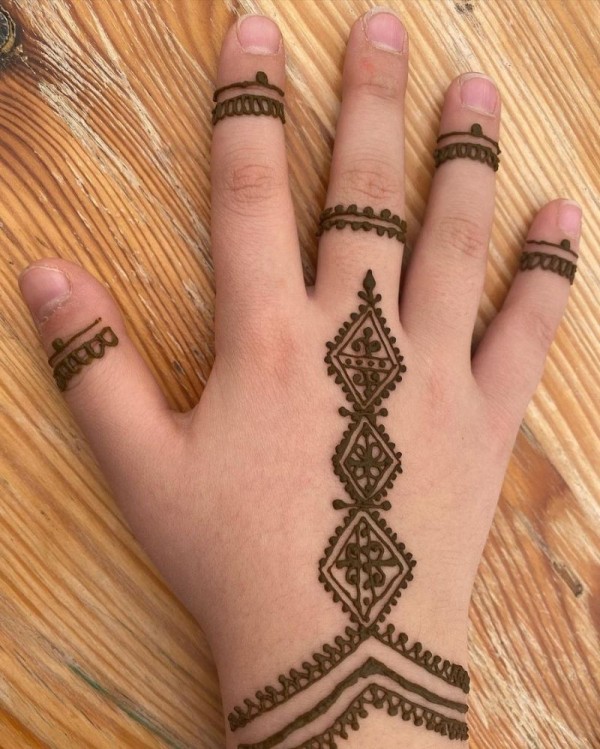 Detail Henna Simple Bunga Nomer 30