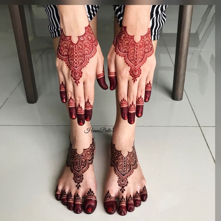 Detail Henna Simple Di Kaki Nomer 44