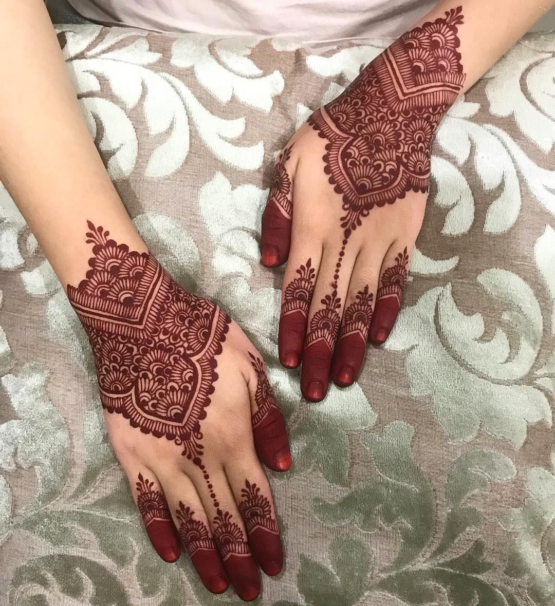 Detail Henna Tangan Pengantin Simple Nomer 2