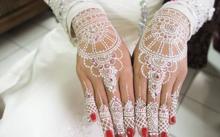 Detail Henna Tangan Pengantin Simple Nomer 23