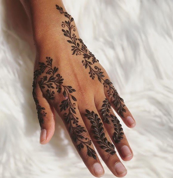 Detail Henna Tangan Pengantin Simple Nomer 31