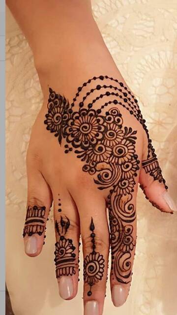 Detail Henna Tangan Pengantin Simple Nomer 48
