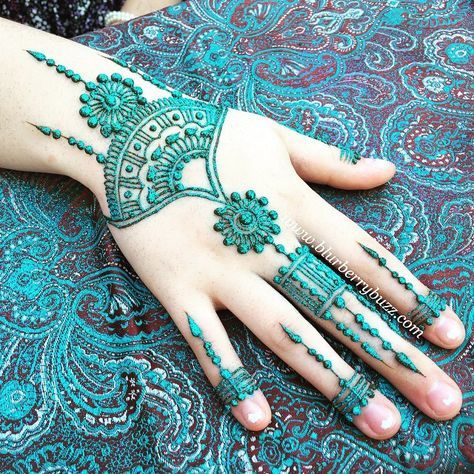 Detail Henna Warna Hijau Nomer 9