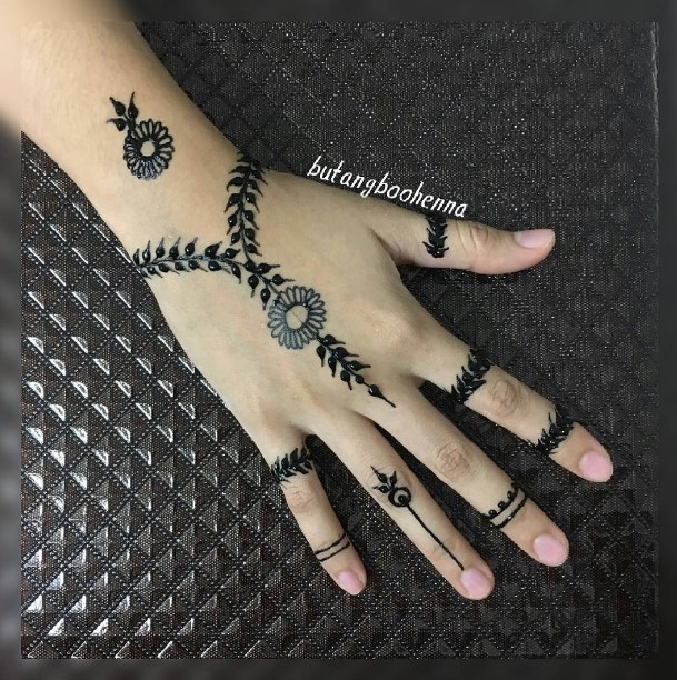 Detail Henna Yang Paling Bagus Nomer 41