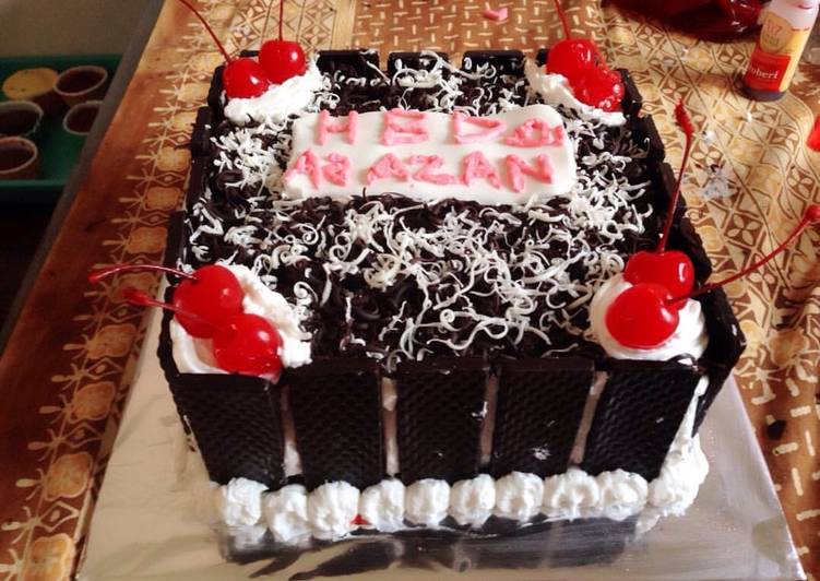 Detail Hiasan Black Forest Kotak Nomer 8