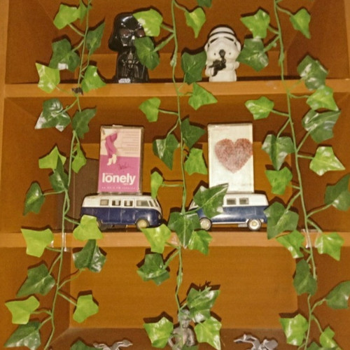 Detail Hiasan Daun Plastik Nomer 49