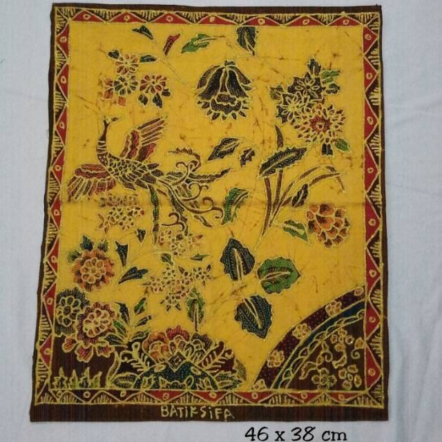 Detail Hiasan Dinding Dari Kain Batik Nomer 8