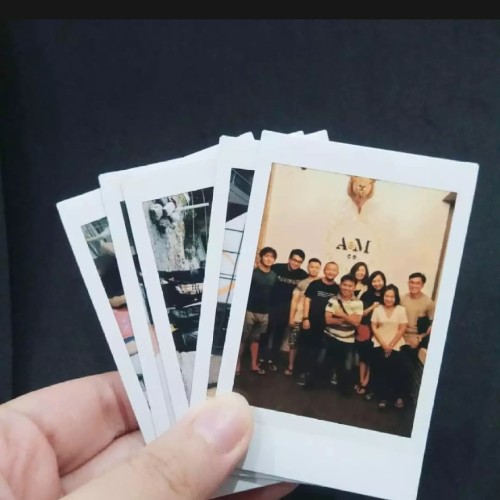 Detail Hiasan Dinding Dengan Foto Polaroid Nomer 51