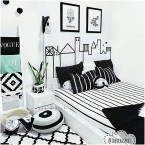 Detail Hiasan Foto Kamar Nomer 41