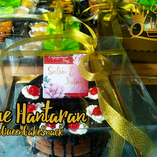 Detail Hiasan Hantaran Kue Lamaran Nomer 5