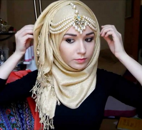 Detail Hiasan Hijab Pesta Nomer 25