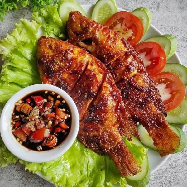 Detail Hiasan Ikan Bakar Nomer 18