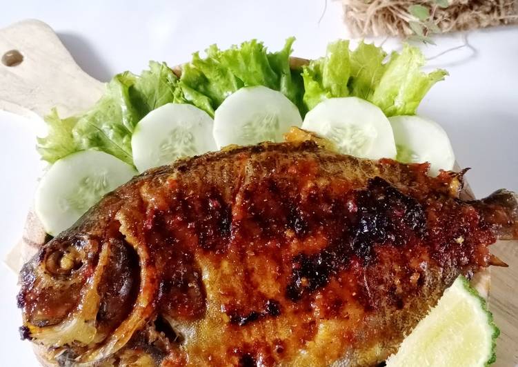 Detail Hiasan Ikan Bakar Nomer 19