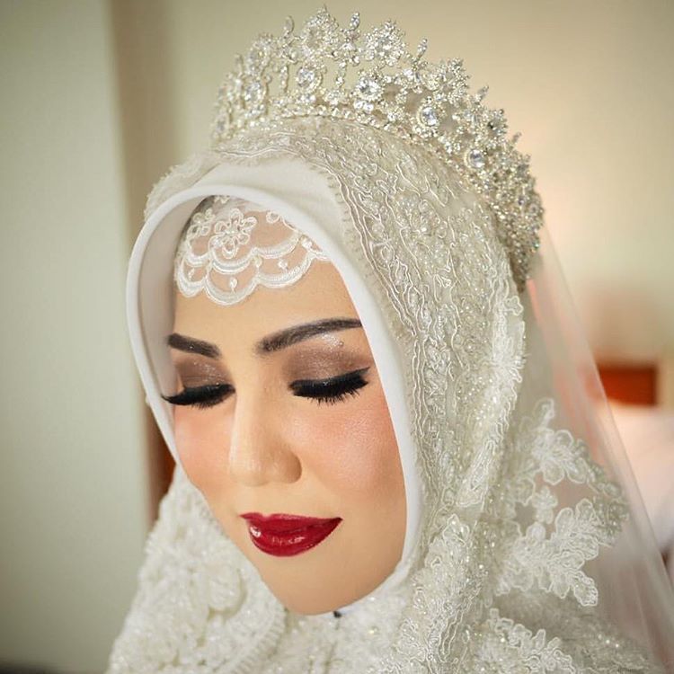 Detail Hiasan Kepala Pengantin Berjilbab Nomer 5