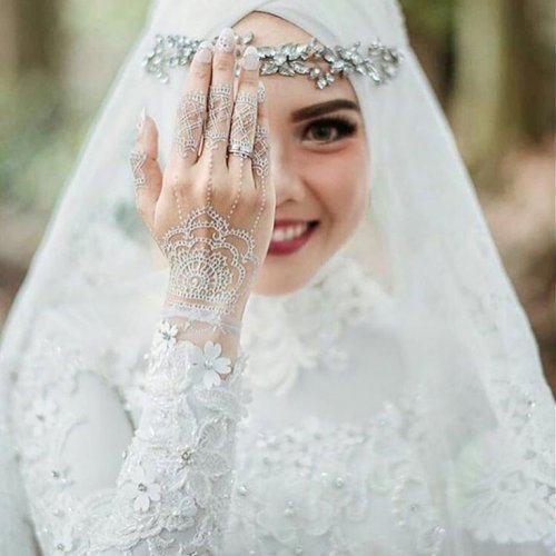 Detail Hiasan Kepala Pengantin Hijab Nomer 18