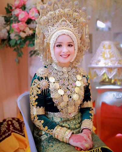 Detail Hiasan Kepala Pengantin Palembang Nomer 22