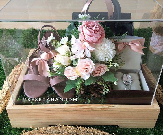 Detail Hiasan Kotak Hantaran Nomer 11