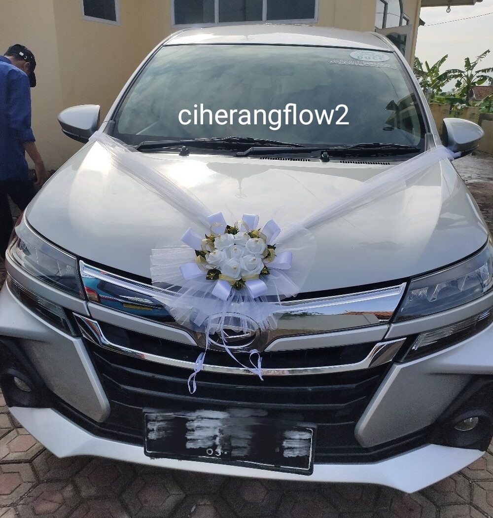 Detail Hiasan Mobil Pengantin Innova Nomer 36