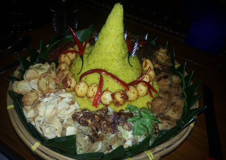 Detail Hiasan Nasi Kuning Sederhana Nomer 28