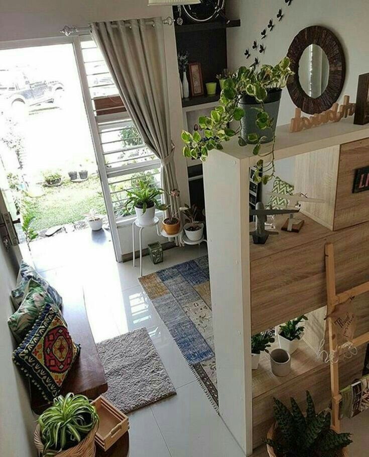 Detail Hiasan Sudut Kamar Nomer 47