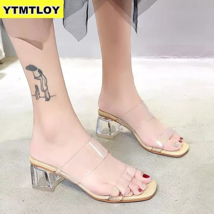 Detail High Heels Pendek Remaja Nomer 6