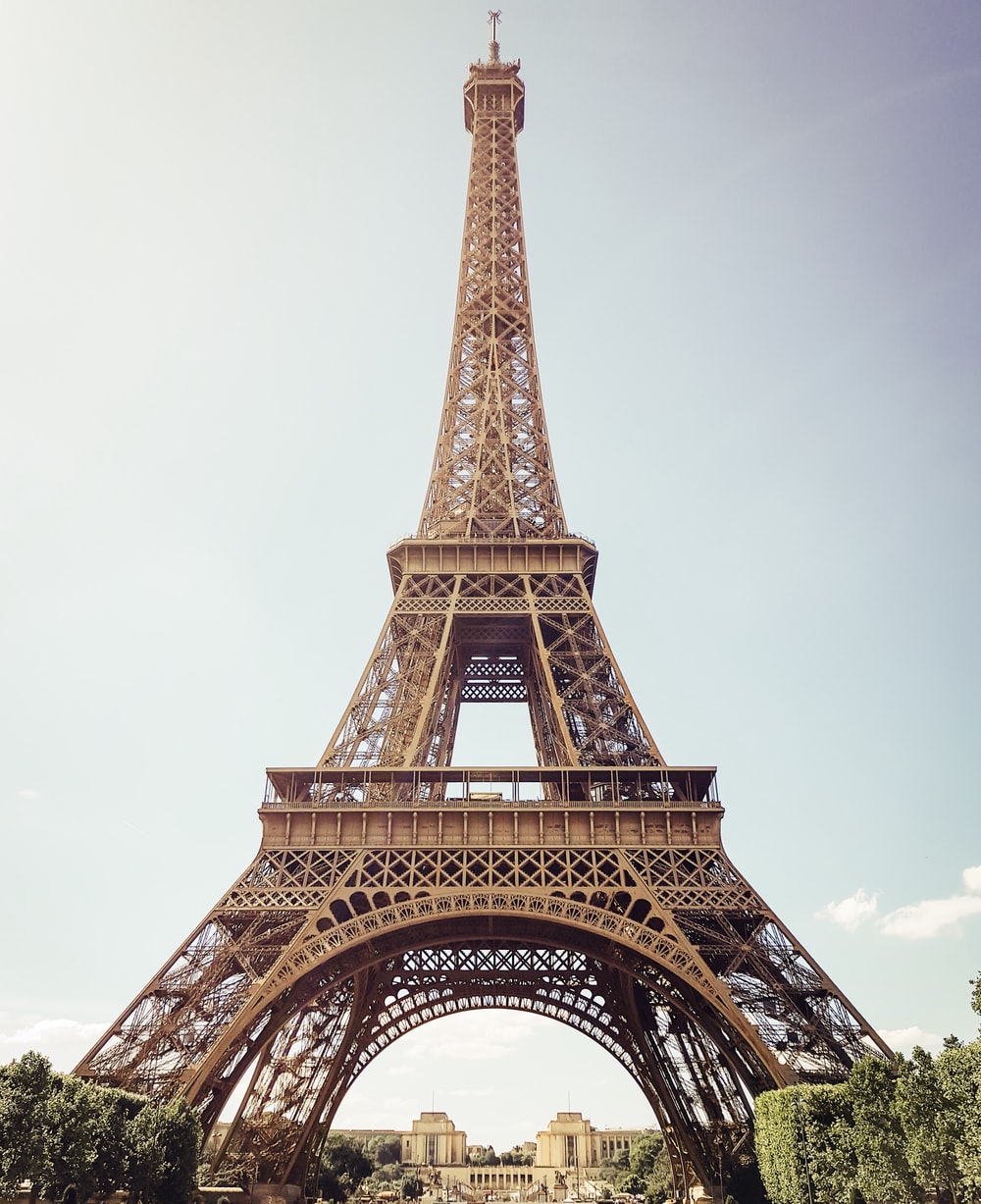 Detail High Resolution Eiffel Tower Nomer 11