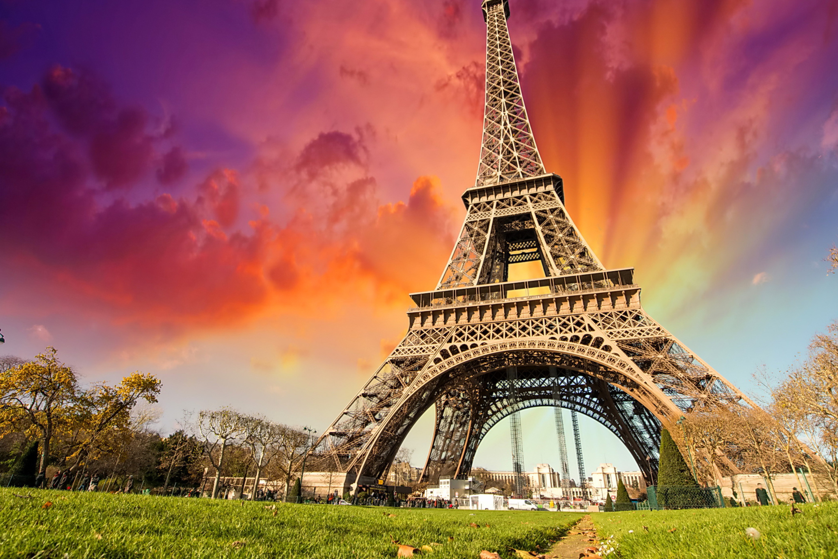 Detail High Resolution Eiffel Tower Nomer 31