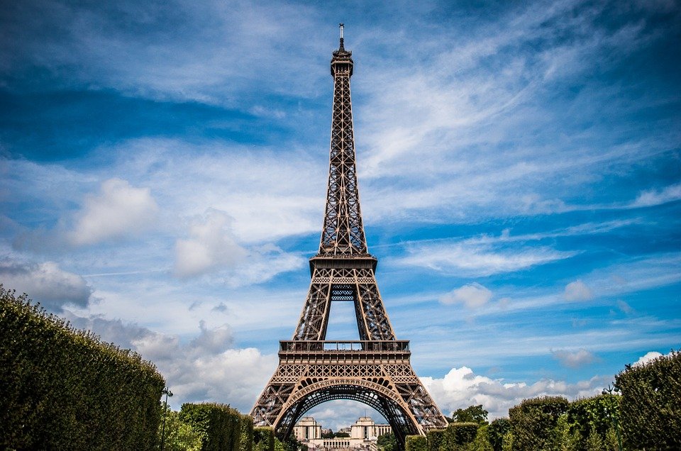 Detail High Resolution Eiffel Tower Nomer 49